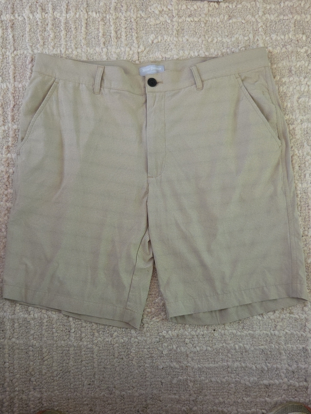 Hickey Freeman Men’s Tan Textured Tech Performance Golf Shorts Size 34